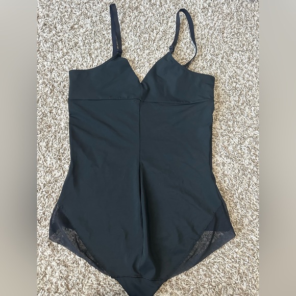 Red Hot by SPANX Black Shapewear Bodysuit - Picture 3 of 6